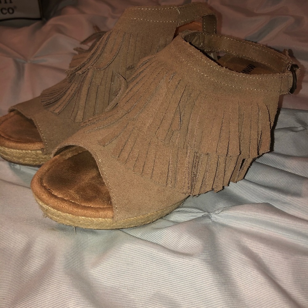 Minnetonka Wedges